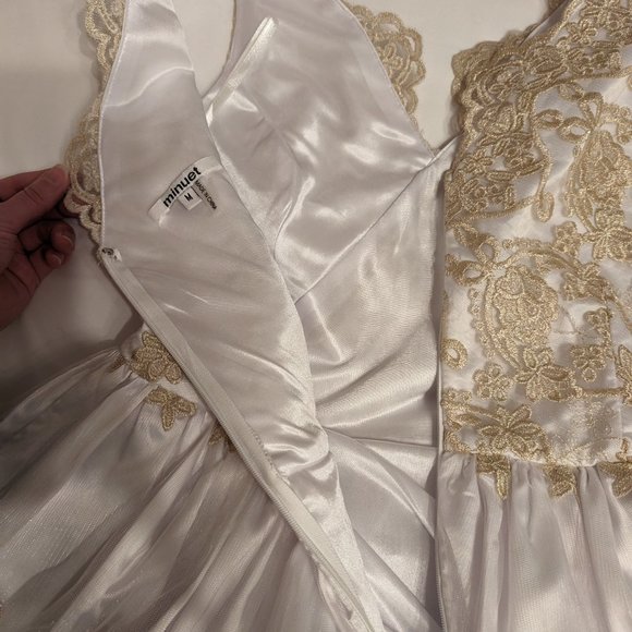 Women's/Juniors White and Gold Knee-Length Tulle Dress, Medium - Picture 7 of 8